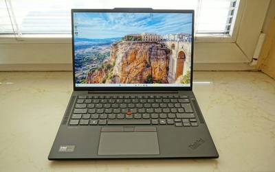 █ Lenovo T14s gen 5 (i5, 16GB, záruka Lenovo 2028) █