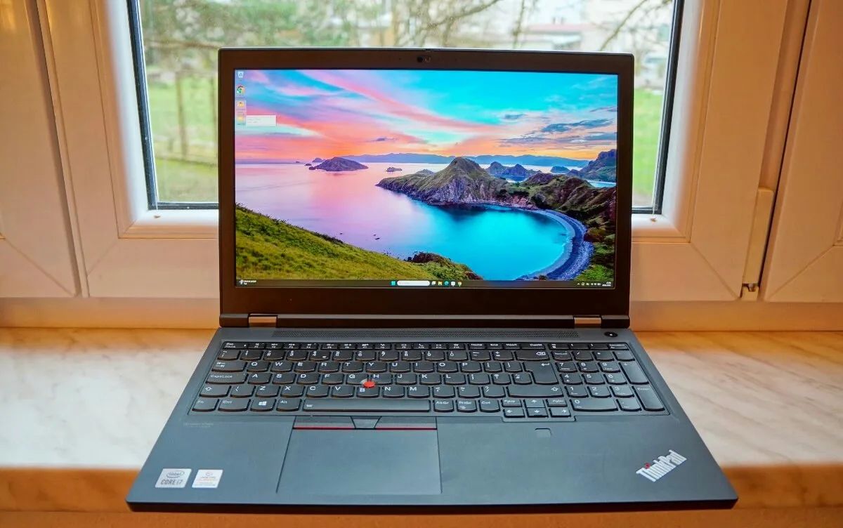 █ Lenovo T15g (i7, 4K 600 NIT 32/128 GB RAM, NVIDIA, zár.) █