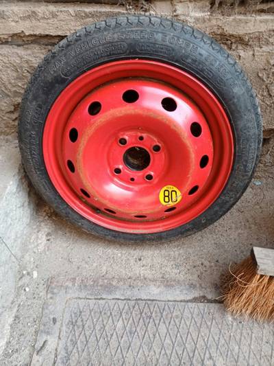 Prodám dojezdové kolo 105/70/14