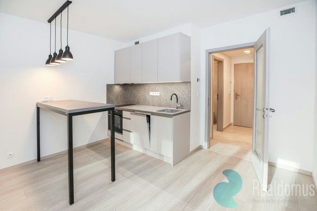Pronájem, 1+kk, Poděbradská, Praha 9 - Hloubětín