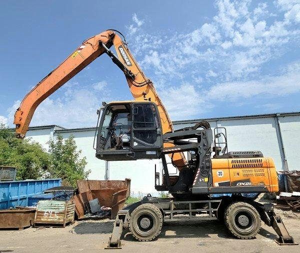Doosan DX250 překládka 25.5t, 129, r.v. 2019,