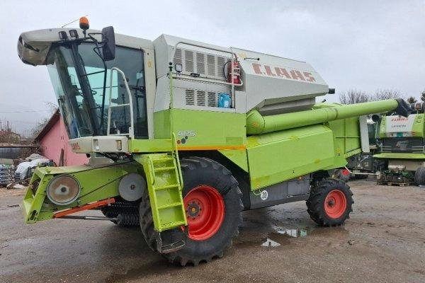 Claas Mega360 kombajn lišta 6m řepka, 162, r.v.