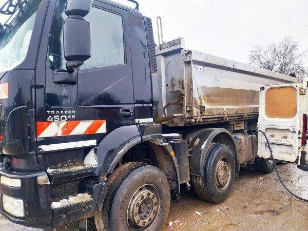Iveco Trakker, sklápěč