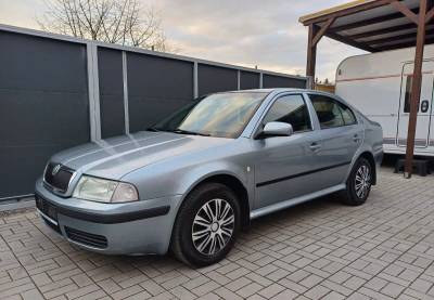 Benzínová Škoda Octavia 1.6 Mpi klima