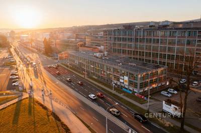 Pronájem zubní ordinace 18 m² – Zlín, ul. J. A. Bati (budova 51)