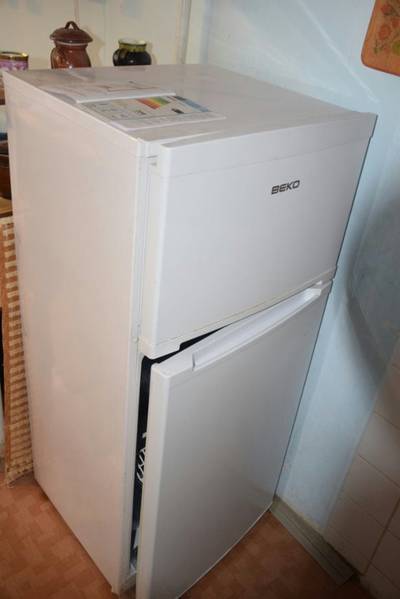 Lednice s mrazákem Beko, zdarma