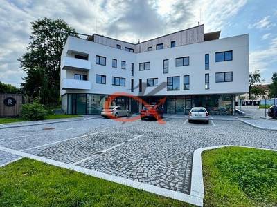 Pronájem komerčního prostoru v centru Rožnova pod