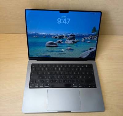 MacBook M1 Pro, 32GB/1TB,14” (rok záruka)