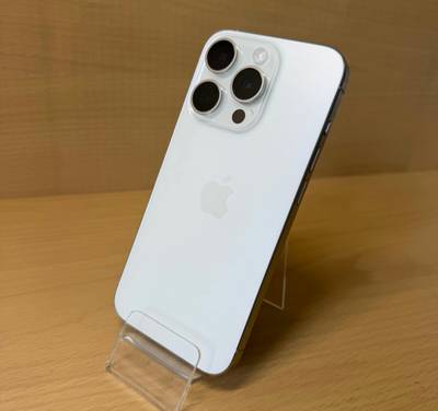 iPhone 15 Pro 1TB, bílý Titan (rok záruka)