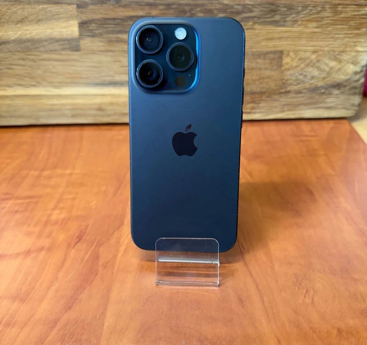 iPhone 15 Pro 512GB, modrý Titan, eSIM (rok záruka)