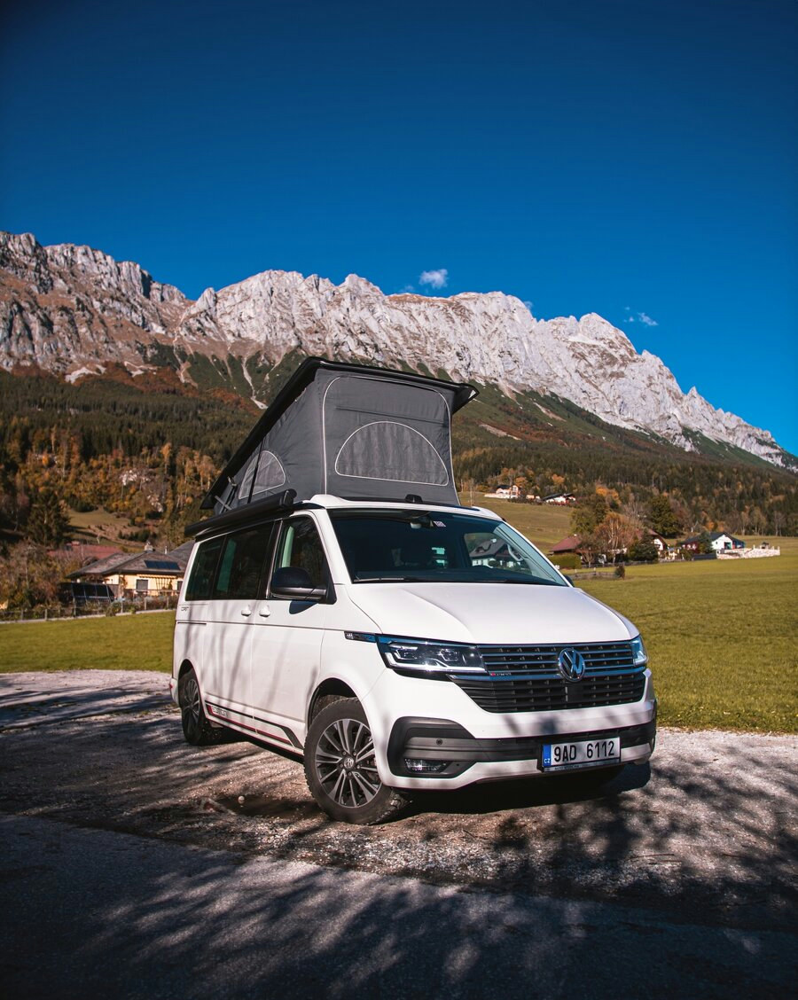 Pronájem VW California Coast – obytné auto / campervan