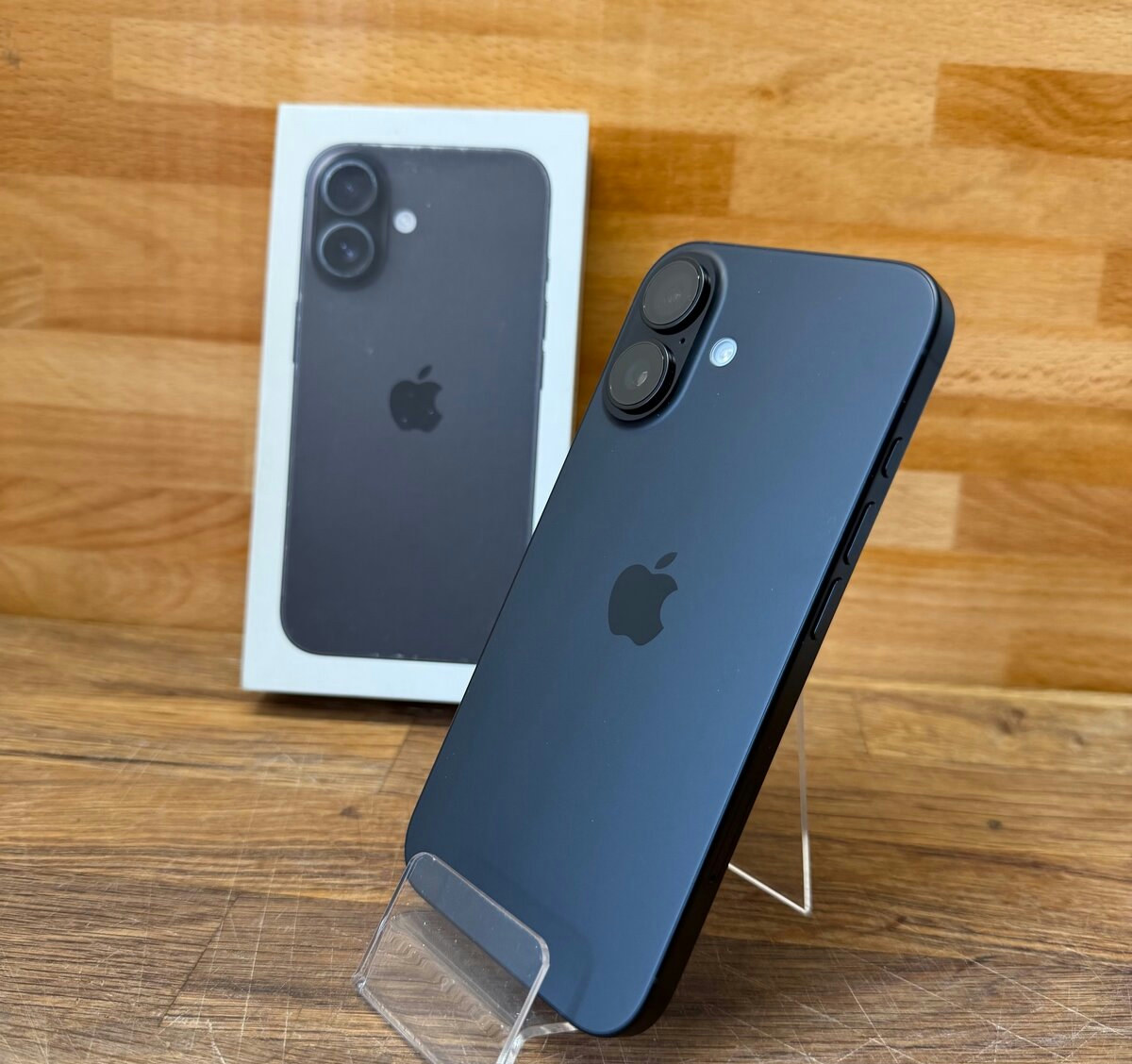 iPhone 16 128GB, černý, 100% bat. (Rok záruka)