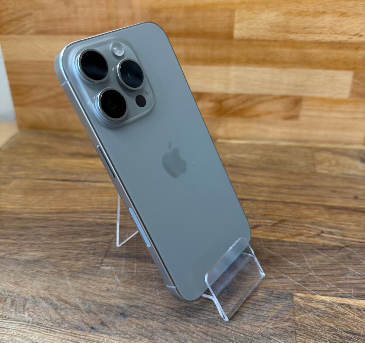 iPhone 15 Pro 256GB, natural, eSIM (rok záruka)