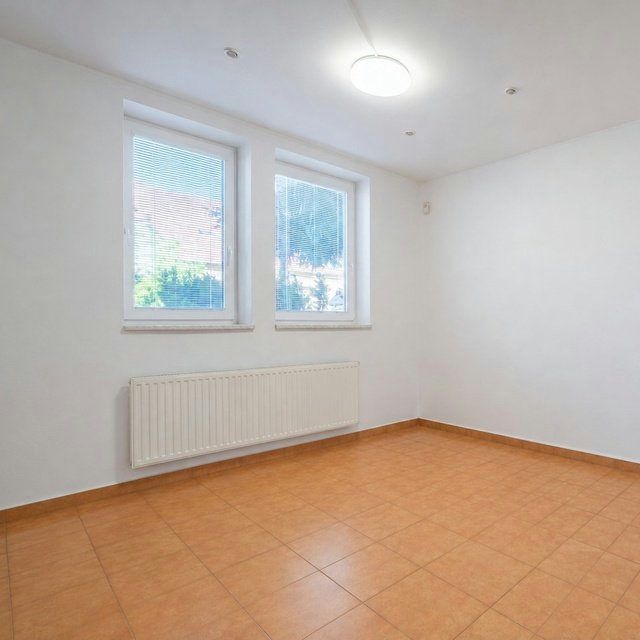 Rousínov, pronájem komerčního prostoru, 40 m2 –