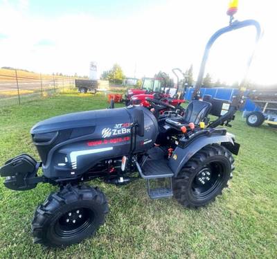 Traktor ZeBri VT 30 26 HP 4×4