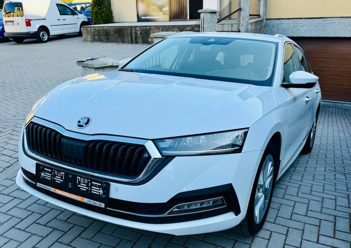 ŠKODA OCTAVIA IV 1,5TSi G-TEC 96kW STYLE DSG Koup.ČR,2022 -