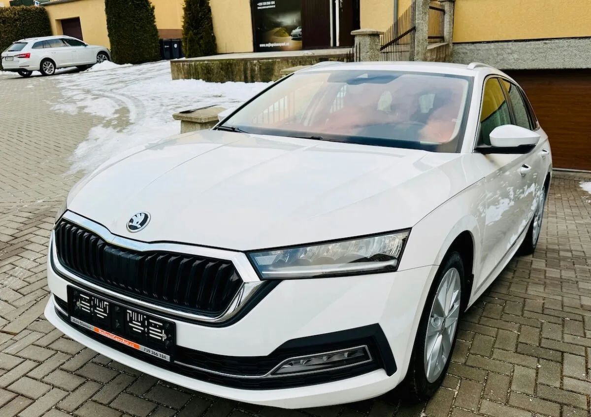 ŠKODA OCTAVIA IV 2,0TDi 85kW STYLE VYHŘ.OKNO Koup.ČR, 2022