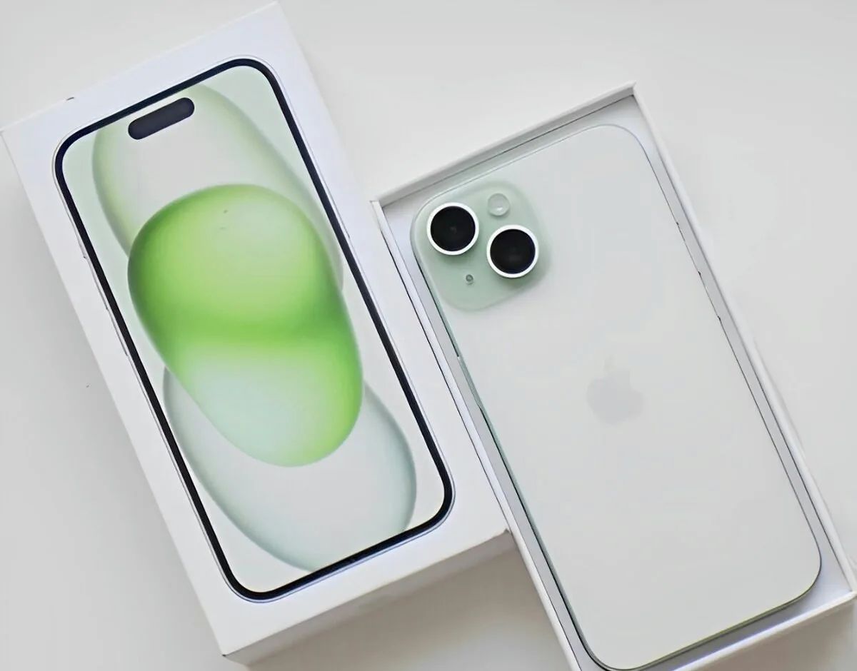 iPhone 15 Green BATERIE 100% TOP