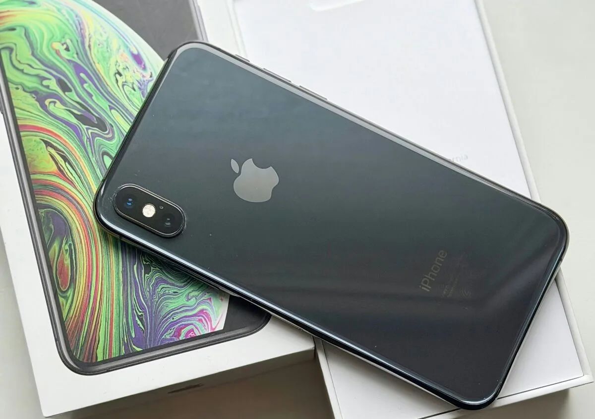 iPhone Xs Space Gray BATERIE 100% TOP