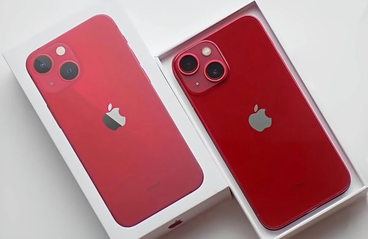 iPhone 13 Red BATERIE 100% TOP