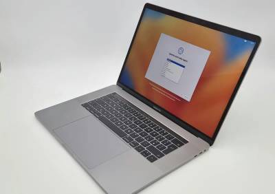 ▼MacBook Pro 15" (2017) A1707 / i7 / 16GB RAM / 512GB SSD ▼