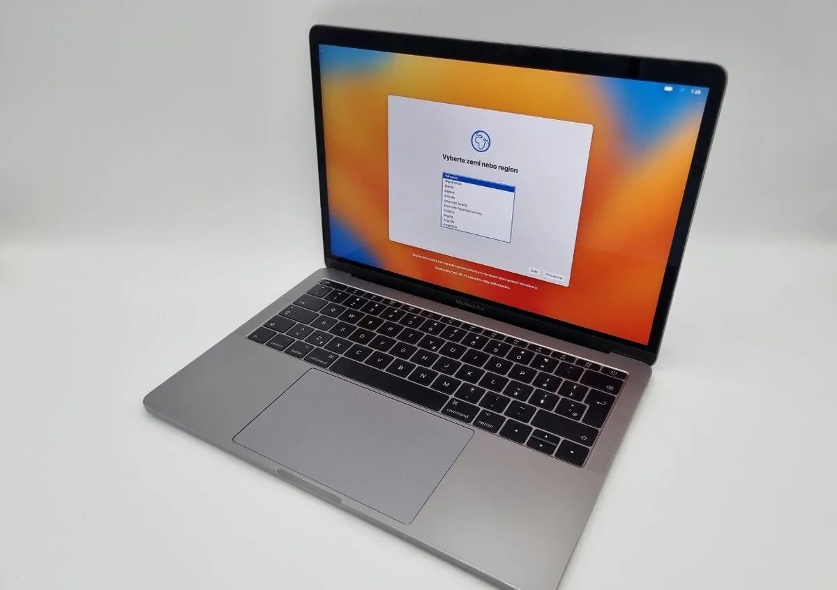 ▼MacBook Pro 13" (2017, 2 TBT3) A1708 / i5 / 8GB RAM / 256G