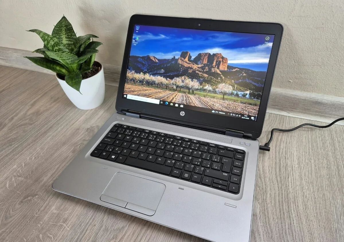 ▼HP ProBook 645 G2 - 14" / AMD A8-8600B / GPU 1GB / 8GB / 1