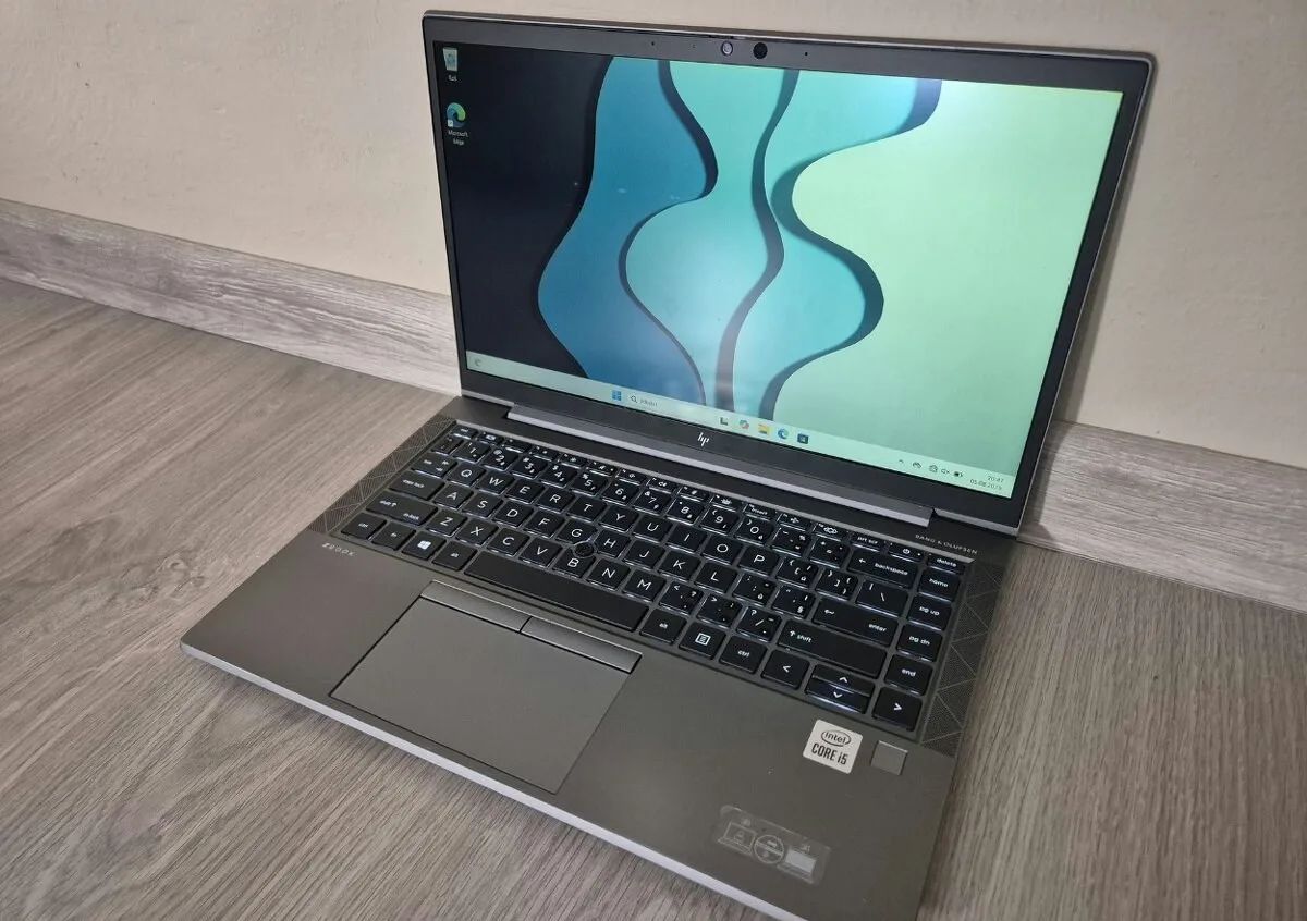 ▼HP ZBook Firefly 14 G7 - 14" / i5-10210U / 8GB / 256GB / Z