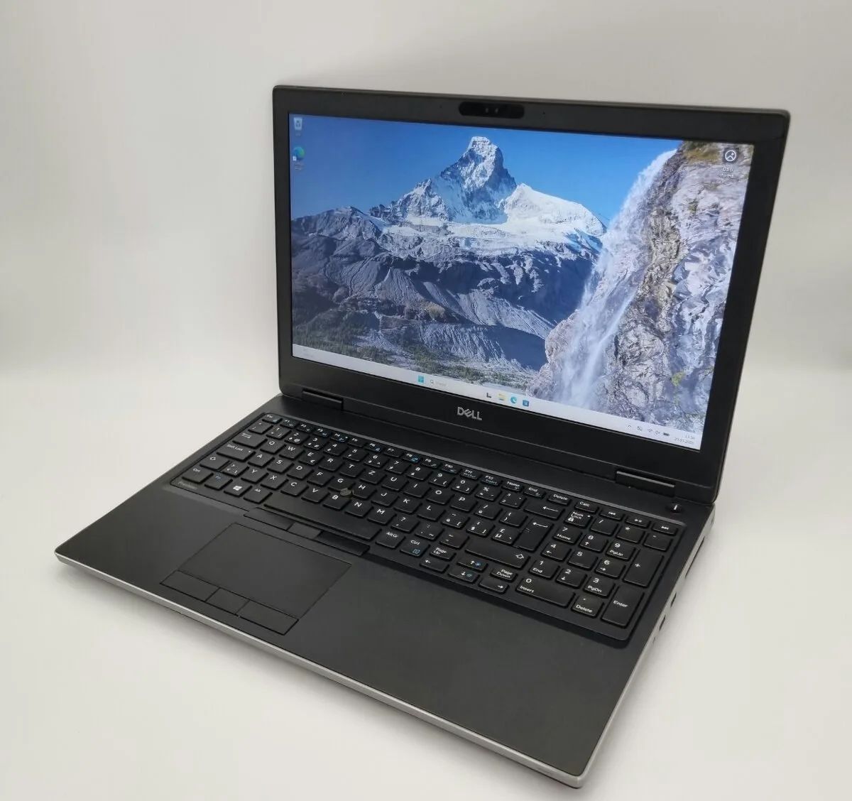 ▼Dell Precision 7530 - 15,6" / i9-8950HK / GPU 4GB / 16GB /
