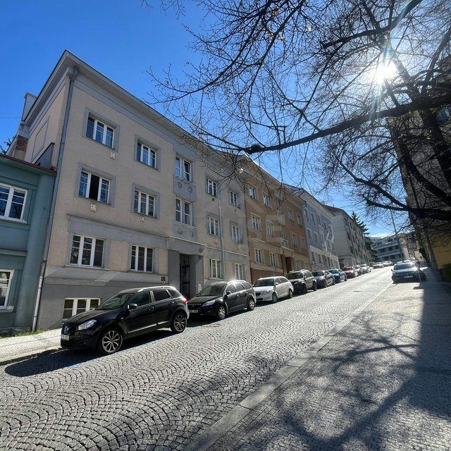 Prodej bytu 2+KK, 51,2, Praha - Břevnov.Nabízíme k