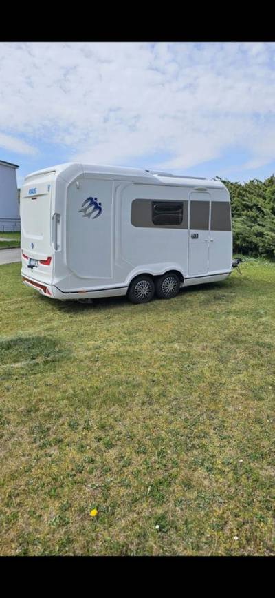 Obytny prives KNAUS DESEO 400 TR