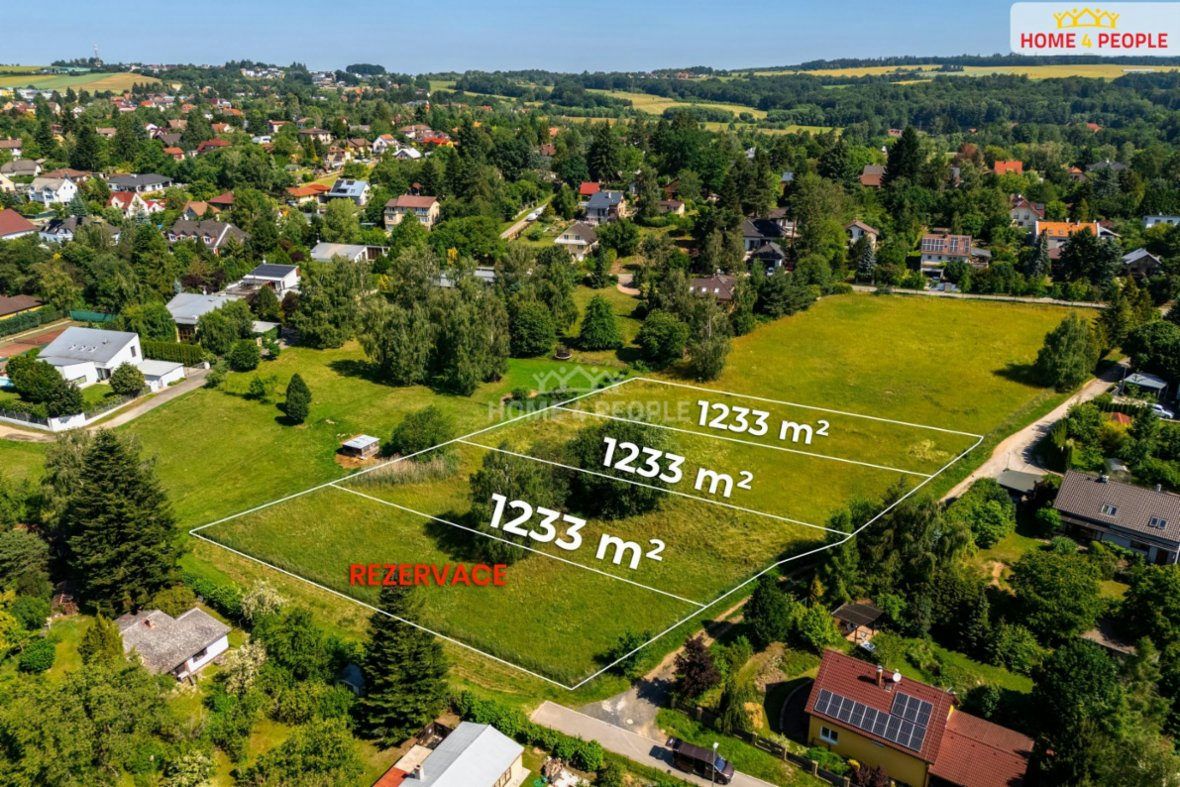 Prodej tří stavebních pozemků. Kame