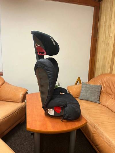 Dětská polohovací sedačka od 15– 36 kg