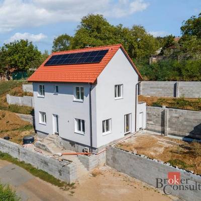 Prodej rodinného domu 139, Břasy.Nabízíme k