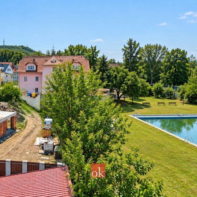 Prodej stavebního pozemku 648, Stehelčeves
