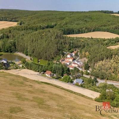 Prodej stavebního pozemku 801, Hromnice.Nabízíme k