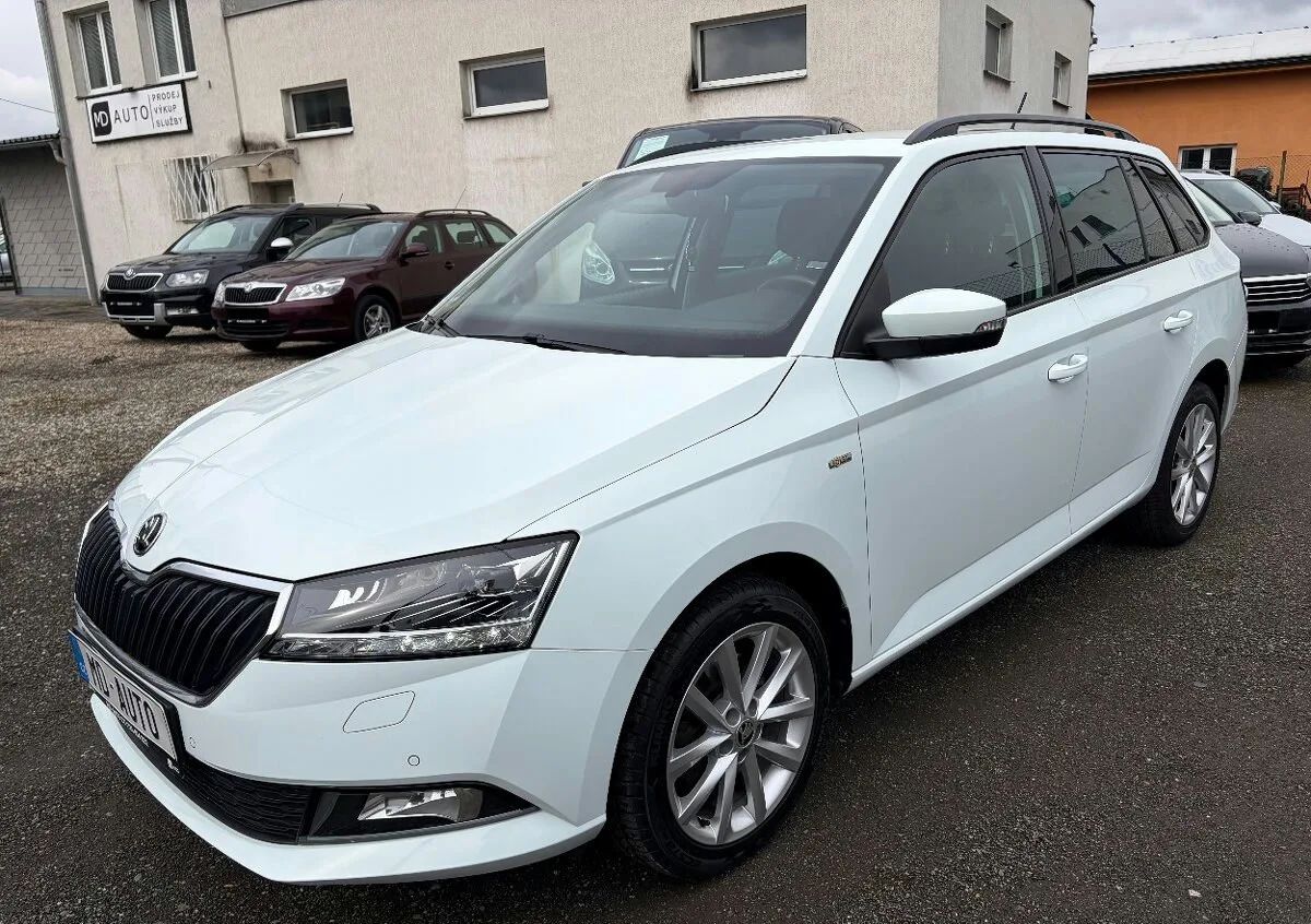ŠKODA FABIA 3 FC 1.0 TSI 81KW DSG SOLEIL LED NAVI KAMERA