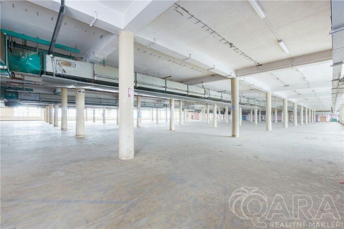 Pronájem skladového prostoru v modernizovaném areálu v Písku, výměra 4000 m2