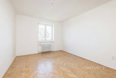 Prodej bytu 2+1 60 m2 , Pelhřimovská, Praha 4- Michle
