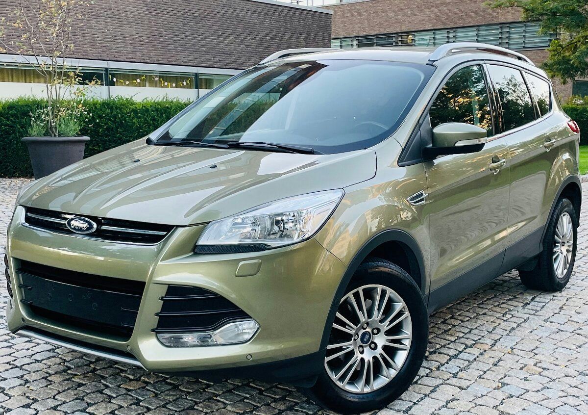 Ford Kuga 2.0TDCi 4x4 MANUÁL TAŽNÉ 1MAJITEL
