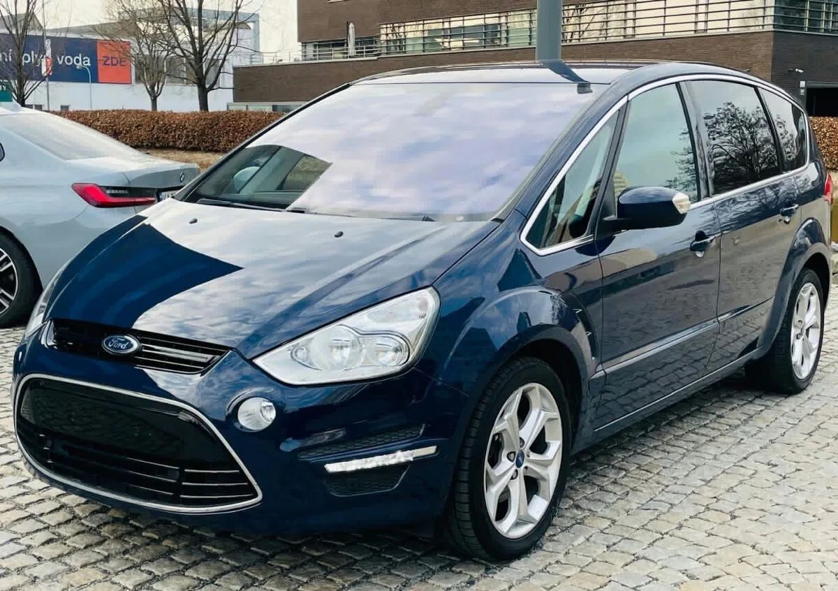Ford S-MAX 2.0TDCi 120KW MANUÁL VÝHŘEV SENZORY SERVISKA