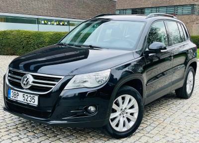 Volkswagen Tiguan 1.4TSi MANUÁL SENZORY VÝHŘEV SERVISKA