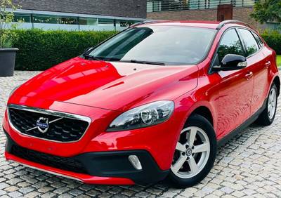 Volvo V40 2.0D3 AUTO VÝHŘEV TAŽNÉ CROSS COUNTRY