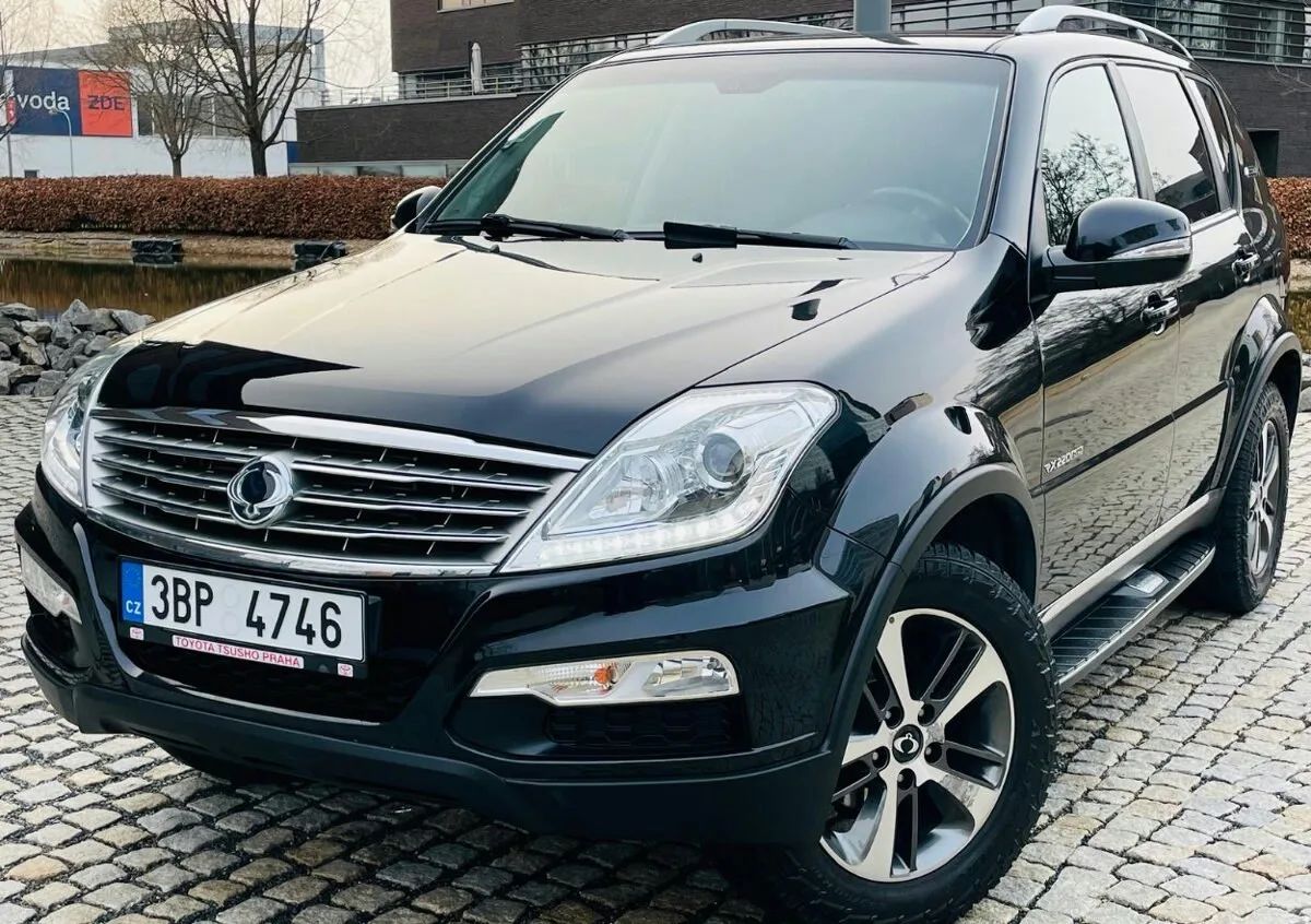 SsangYong Rexton 2.2TD 4x4 AUT TAŽNÉ 2600KG KAMERA 7MÍST