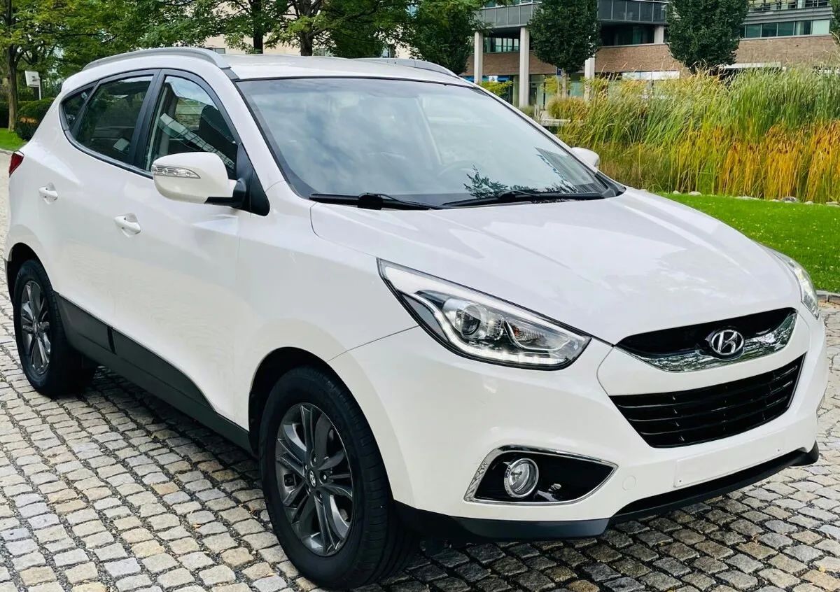 Hyundai ix35 2.0D 4x4 MANUÁL FACELIFT VYHŘEV SERVISKA TAŽNÉ