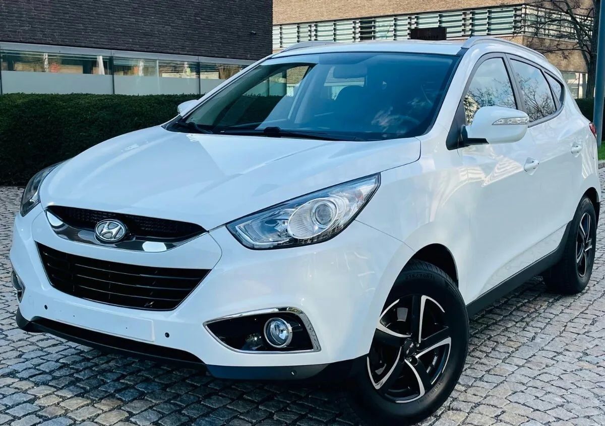 Hyundai ix35 2.0i 4x4 120KW MANUÁL 1.MAJITEL TAŽNÉ KAMER