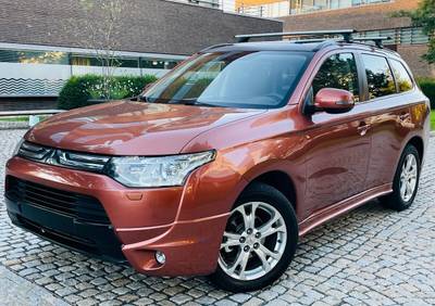 Mitsubishi Outlander 2.2D 4x4 7MÍST SERVISKA KAMERA
