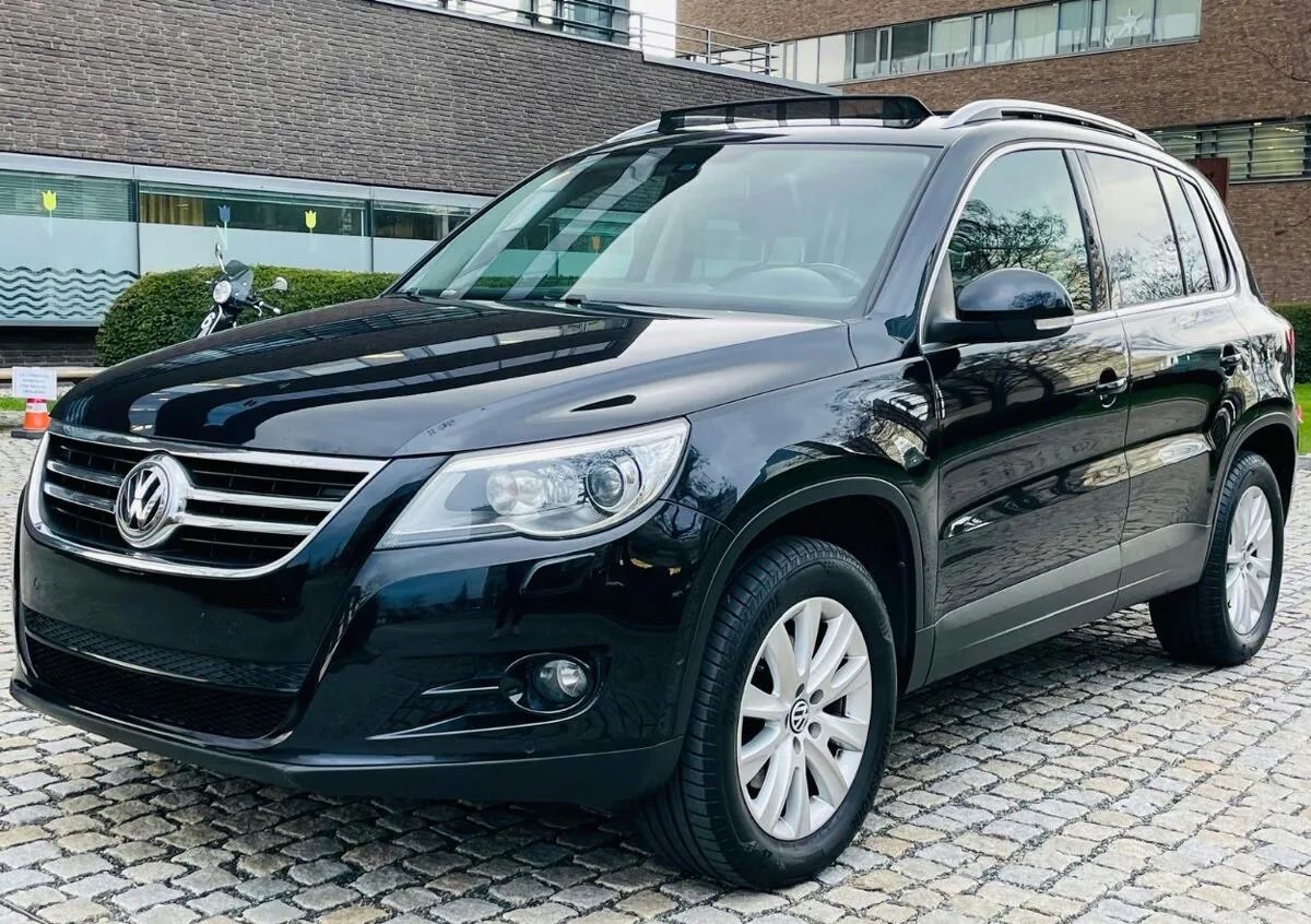 Volkswagen Tiguan 2.0TSI 4x4 BENZIN AUTOMAT 1.MAJITEL KAMERA