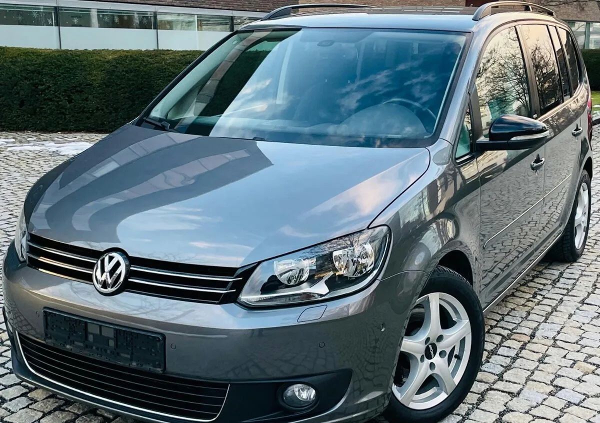 Volkswagen Touran 2.0TDI 103KW MANUÁL SENZORY SERVISKA TAŽNÉ