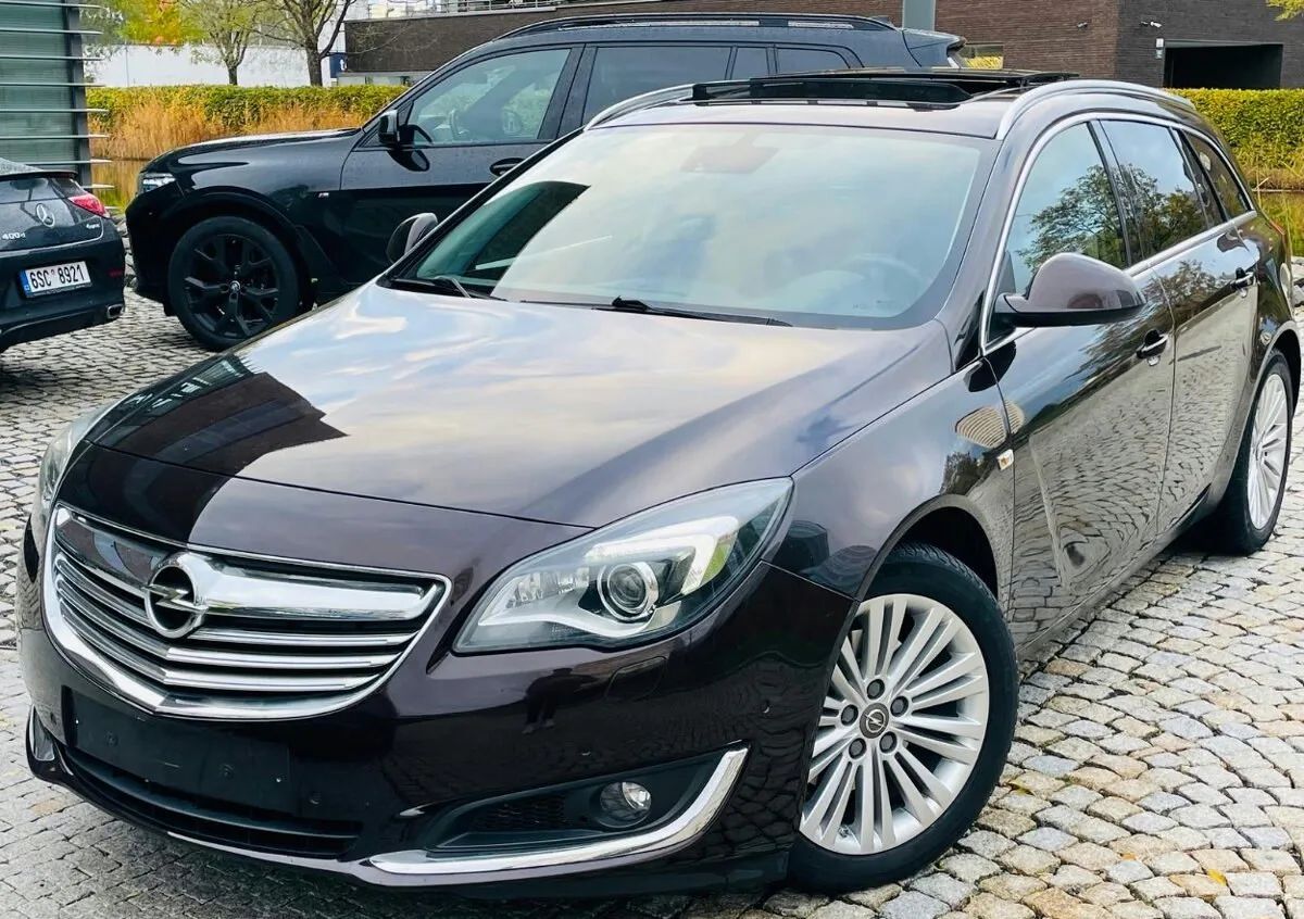 Opel Insignia 2.0CDTi 120KW AUT VÝHŘEV LED SERVISKA TAŽNÉ